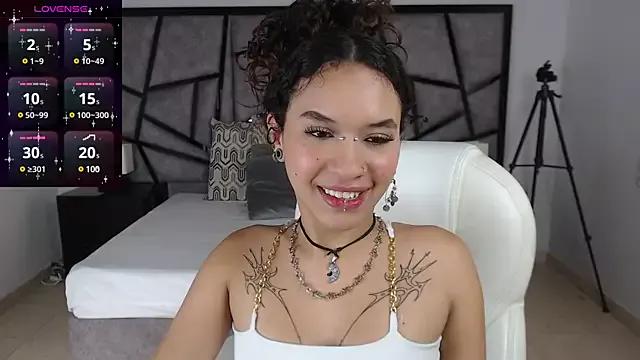 ilitzy_cardona from StripChat