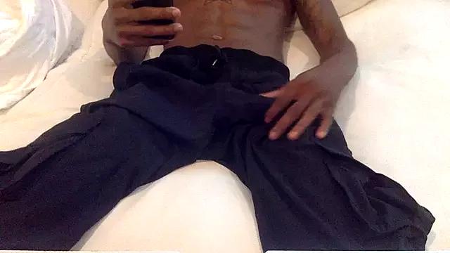 ilovemyleshigh from StripChat is Freechat