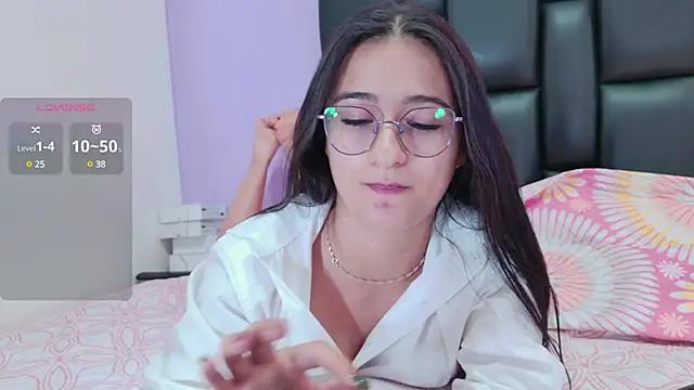 im-eliza from StripChat is Freechat