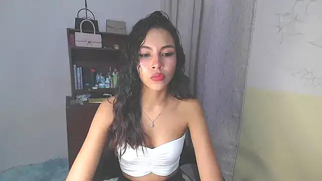 im_miauhg from StripChat