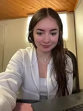 imlindapink from StripChat is Freechat