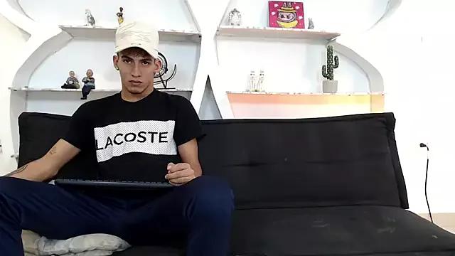 IMPERIO_ROMANO from StripChat is Freechat