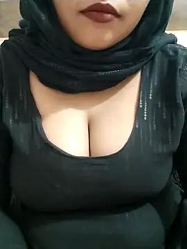 Indian-Nazia from StripChat
