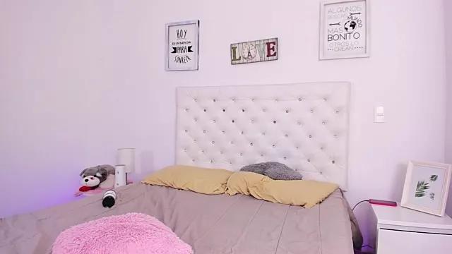 indiana_jonnes from StripChat