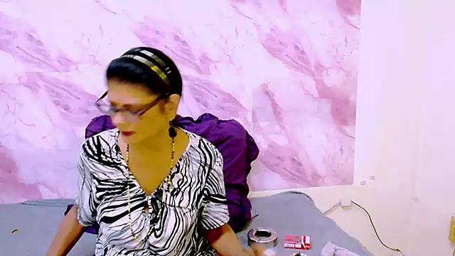 IndianAllure from StripChat