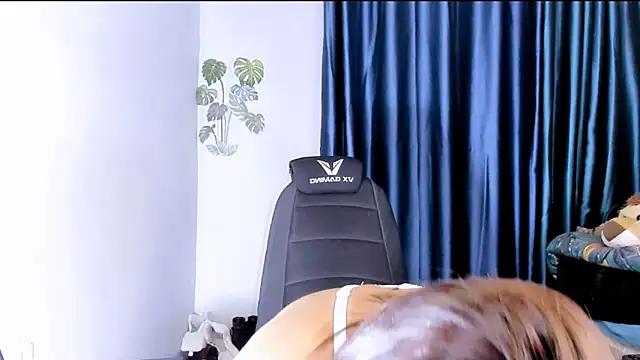 IndianBibix from StripChat