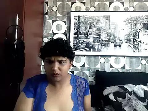 indianfoxy01 from StripChat