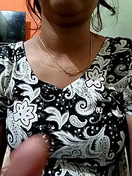 indianliza from StripChat