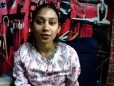 IndianPrettySmile from StripChat