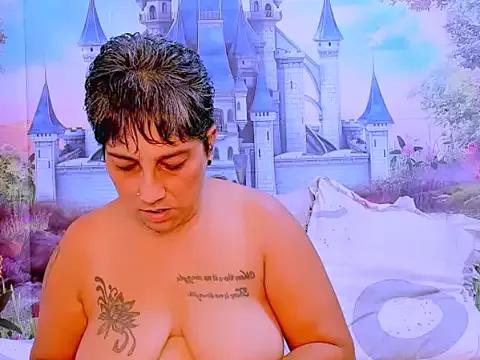indianroxy from StripChat