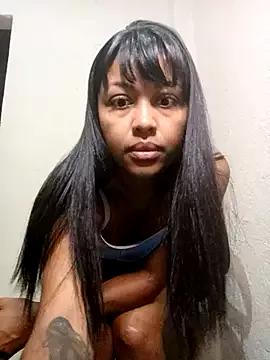 indiazinhabella27 from StripChat