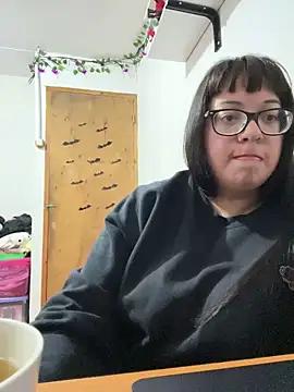 indiegirl666 from StripChat