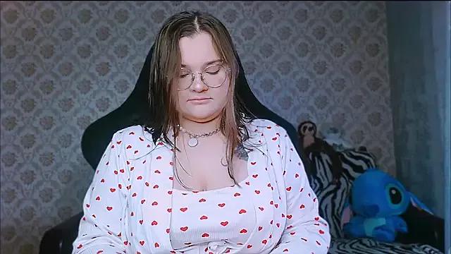 InLoveWithLife26 from StripChat is Freechat
