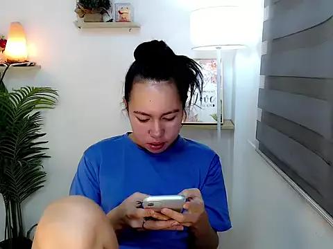 Innocent_katty from StripChat