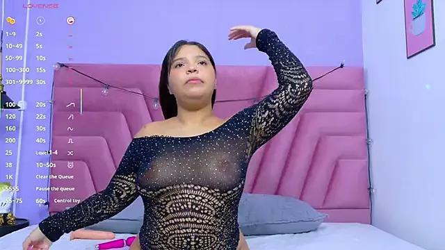 innocenthazel from StripChat