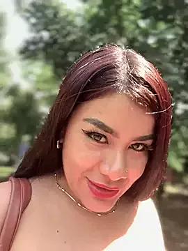 Photos of Insane_Issa from StripChat is Freechat
