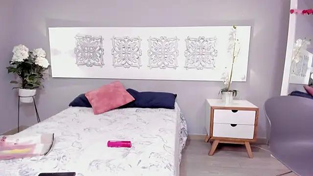 iriis_rosse from StripChat
