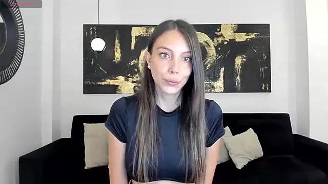 IrinaBossa from StripChat