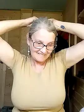 irinamaux from StripChat