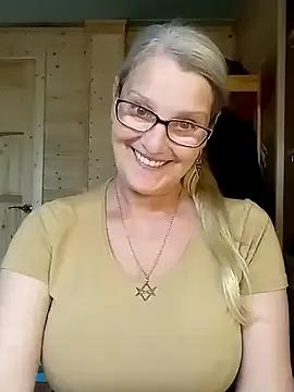 irinamaux from StripChat is Freechat