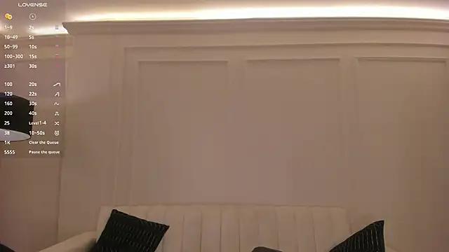 IrinaPortman from StripChat is Freechat