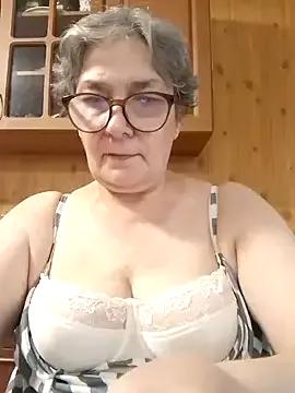 IrinaSweet54 from StripChat