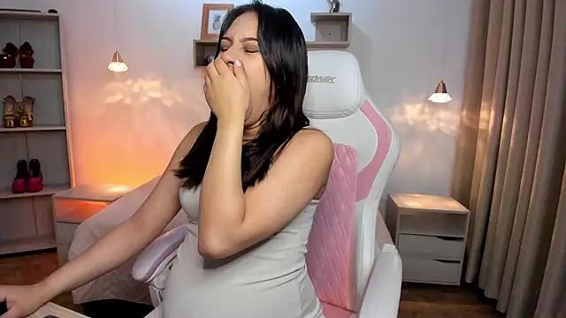 Irinna__C from StripChat