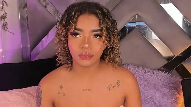 Iris_hott1 from StripChat