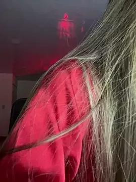 Iris_lee from StripChat is Freechat
