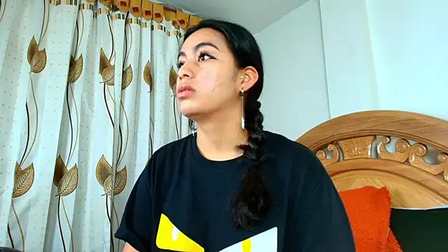 iris_mandarine from StripChat