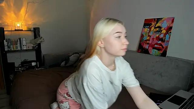 Iris_Meyer1 from StripChat