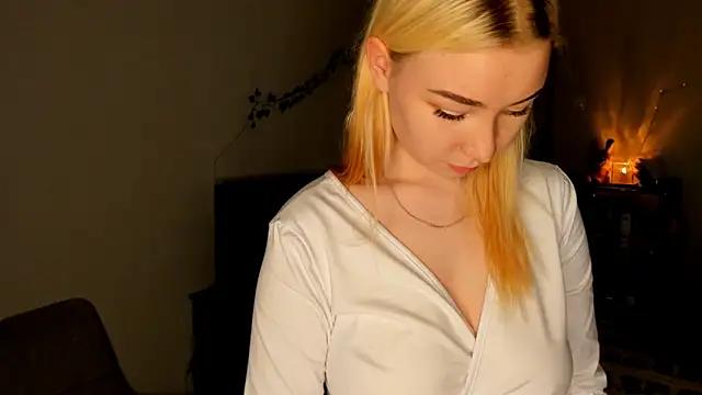 Iris_Meyer1 from StripChat