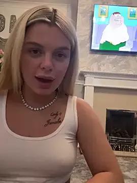 Irish_BarbieMilfx from StripChat