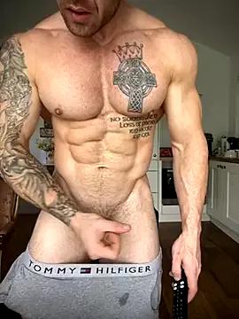 irishdaddyxxl from StripChat