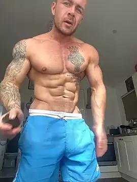 irishdaddyxxl from StripChat