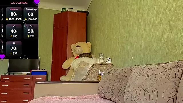 Irishka_bikini from StripChat is Freechat