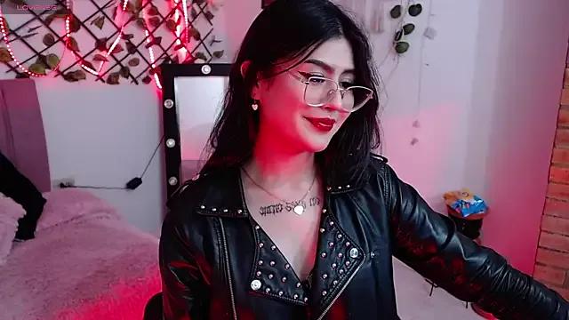 isa_bunny18 from StripChat is Freechat