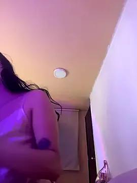 Isa_Bunnyy webcams show profile image 