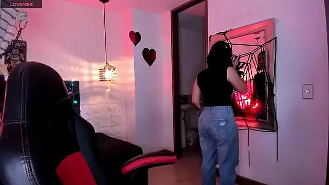 isaa_dl from StripChat