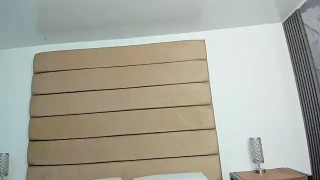 isaa_stone from StripChat