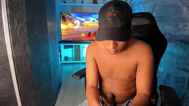 IsaacBlack_ from StripChat