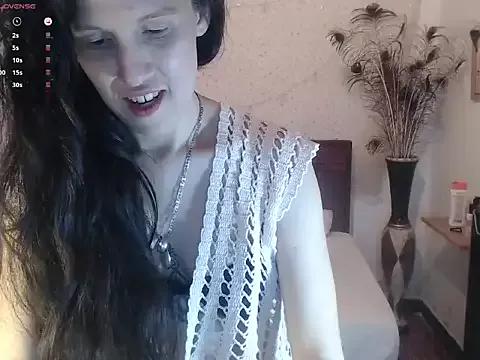 Isabela_Naughty from StripChat is Freechat