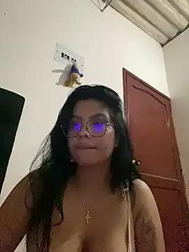 Isabela_santos from StripChat is Freechat