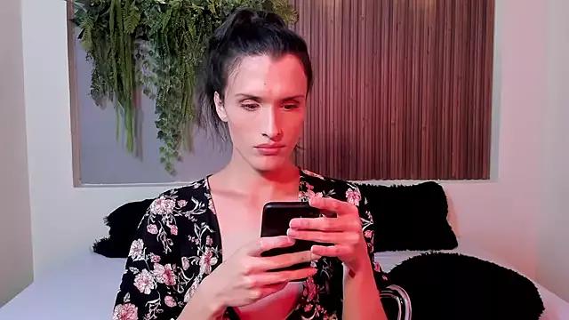 IsabelFernandez from StripChat is Freechat