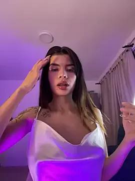 isabella__naugthy from StripChat is Freechat