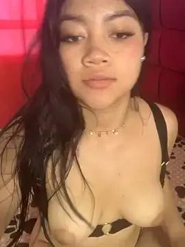 Isabella_Gold from StripChat is Freechat
