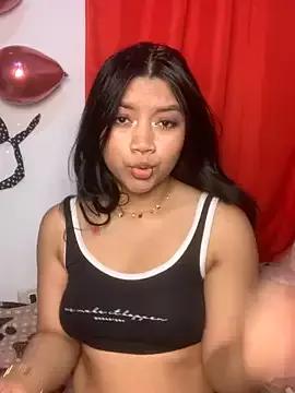 Isabella_Gold from StripChat is Freechat