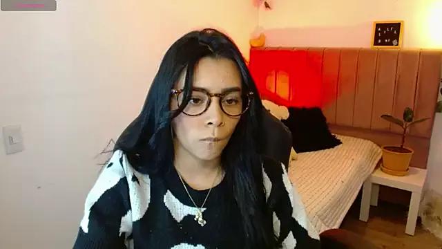 IsabelleColette from StripChat is Freechat