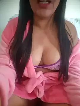 Isadominaty webcams show profile image 