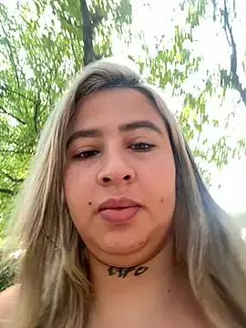 Isasexyxxx from StripChat